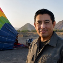 Alejandro Ramírez, Teotihuacan hot air balloon specialist